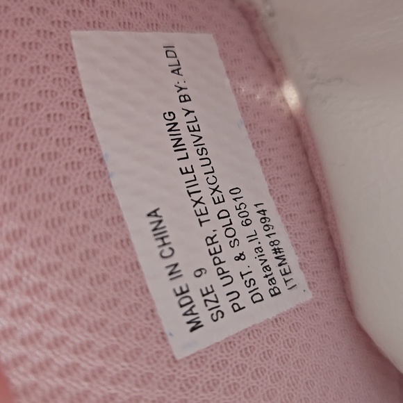 Disney Mickey Mouse Women's White & Rose Gold Size 9 Shoes NWOT - Picture 10 of 10